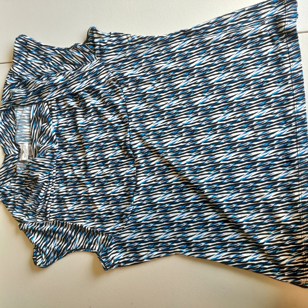 Sleeveless blouse